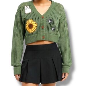 Green Cropped Sweater with Sunflower and Character Patches Size S/M